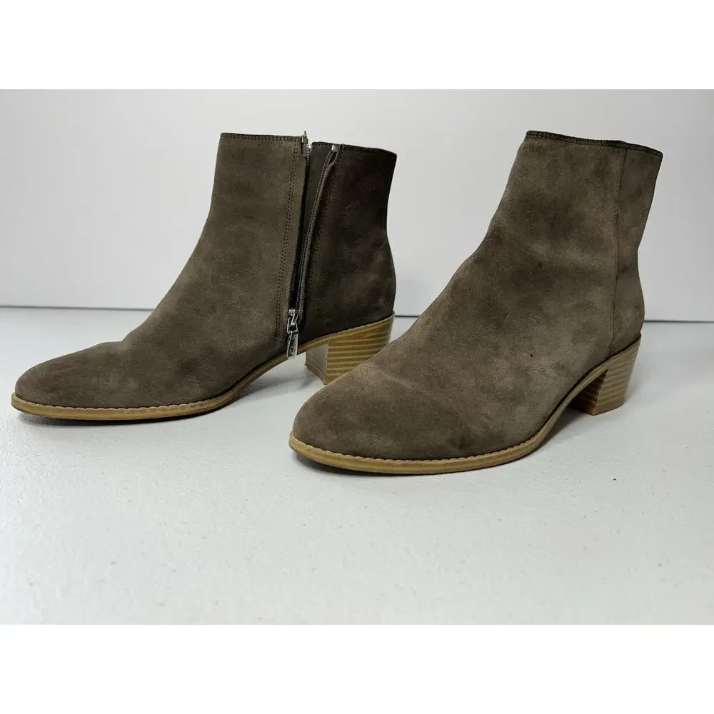 Clarks Women's Khaki‎ Olive Breccan Myth Suede Bootie Ankle Boots  Size 8M